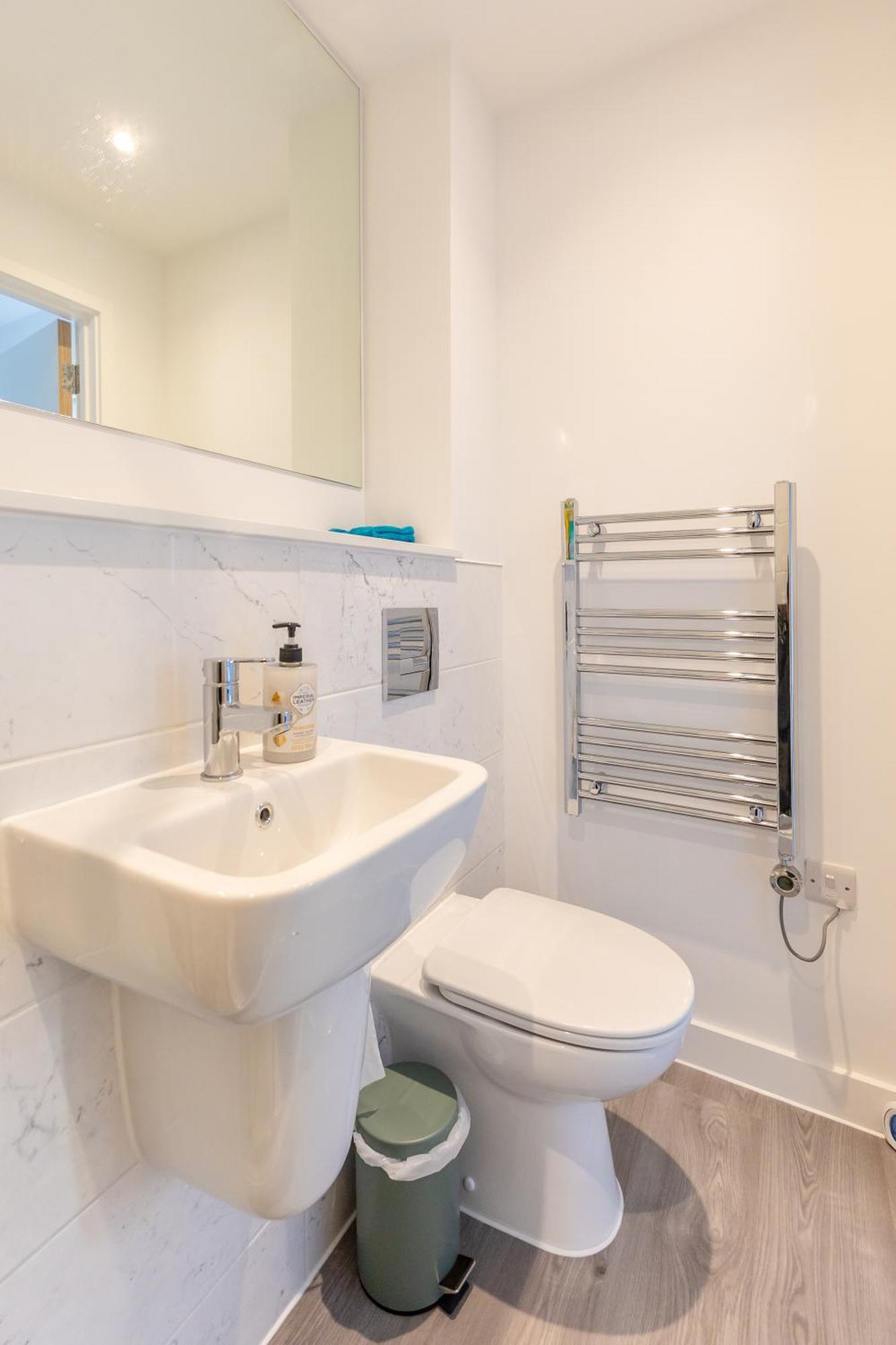 Stunning Modern 3 Bedroom Townhouse - Perfect Getaway Manchester Dış mekan fotoğraf
