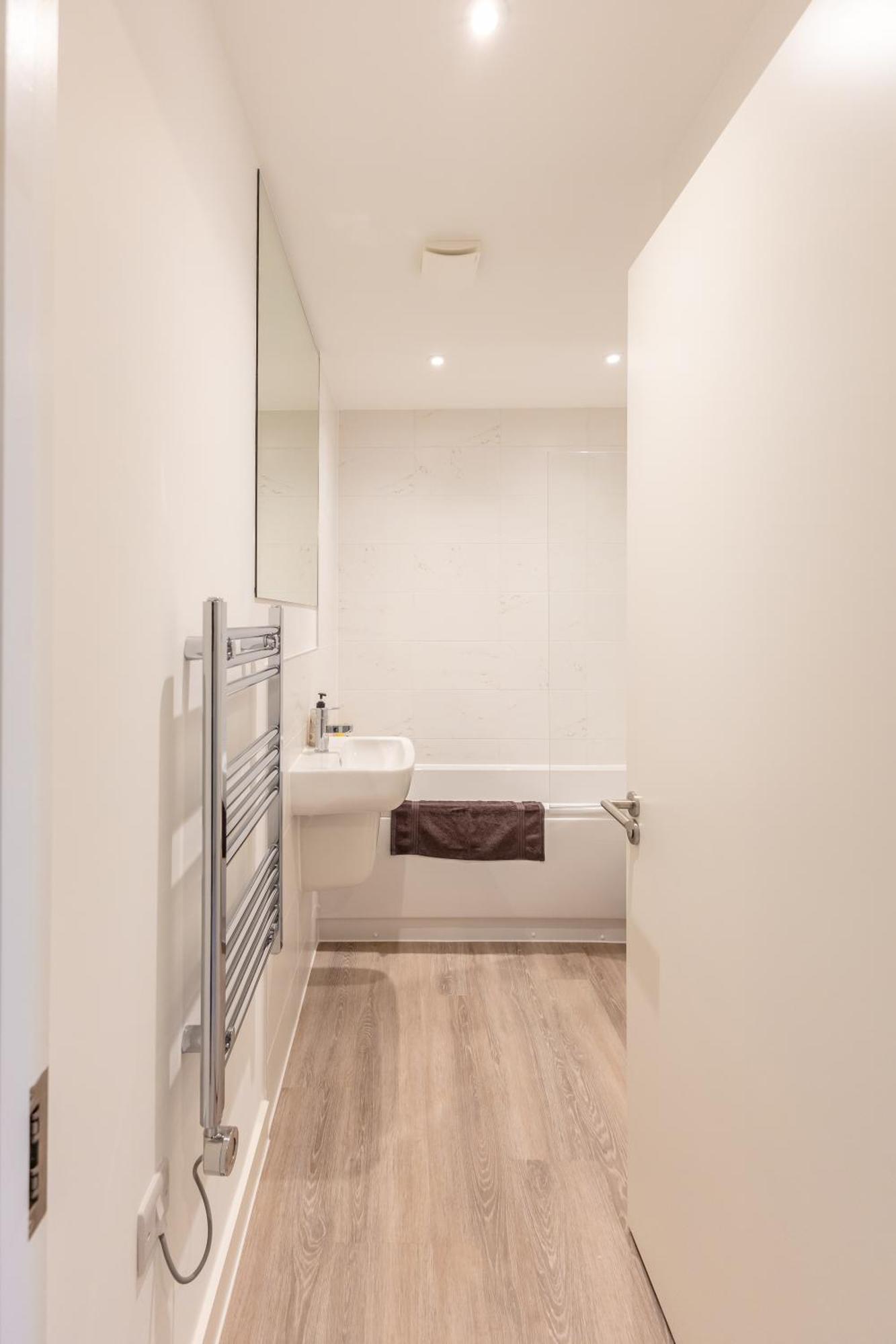 Stunning Modern 3 Bedroom Townhouse - Perfect Getaway Manchester Dış mekan fotoğraf