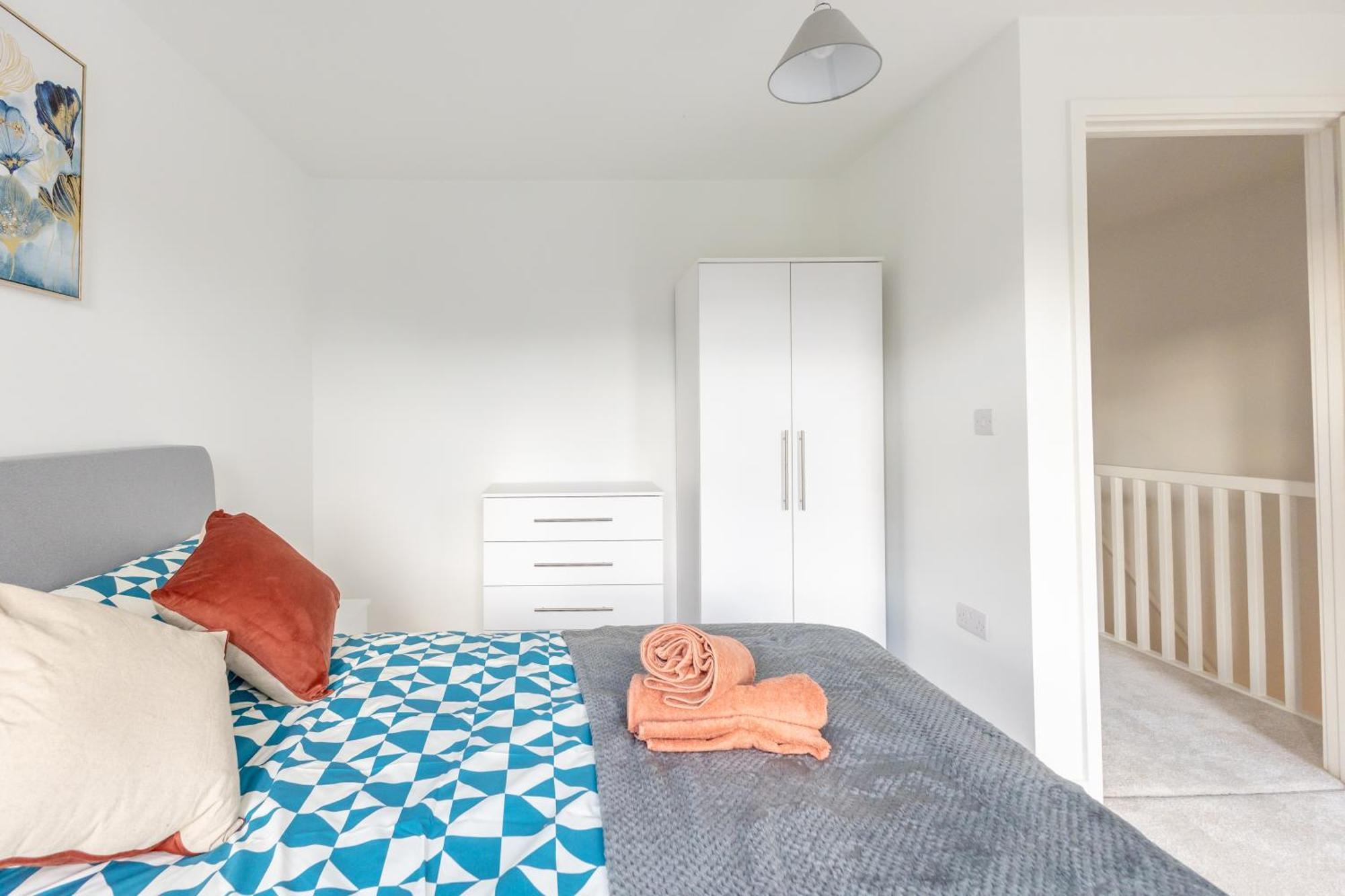Stunning Modern 3 Bedroom Townhouse - Perfect Getaway Manchester Dış mekan fotoğraf