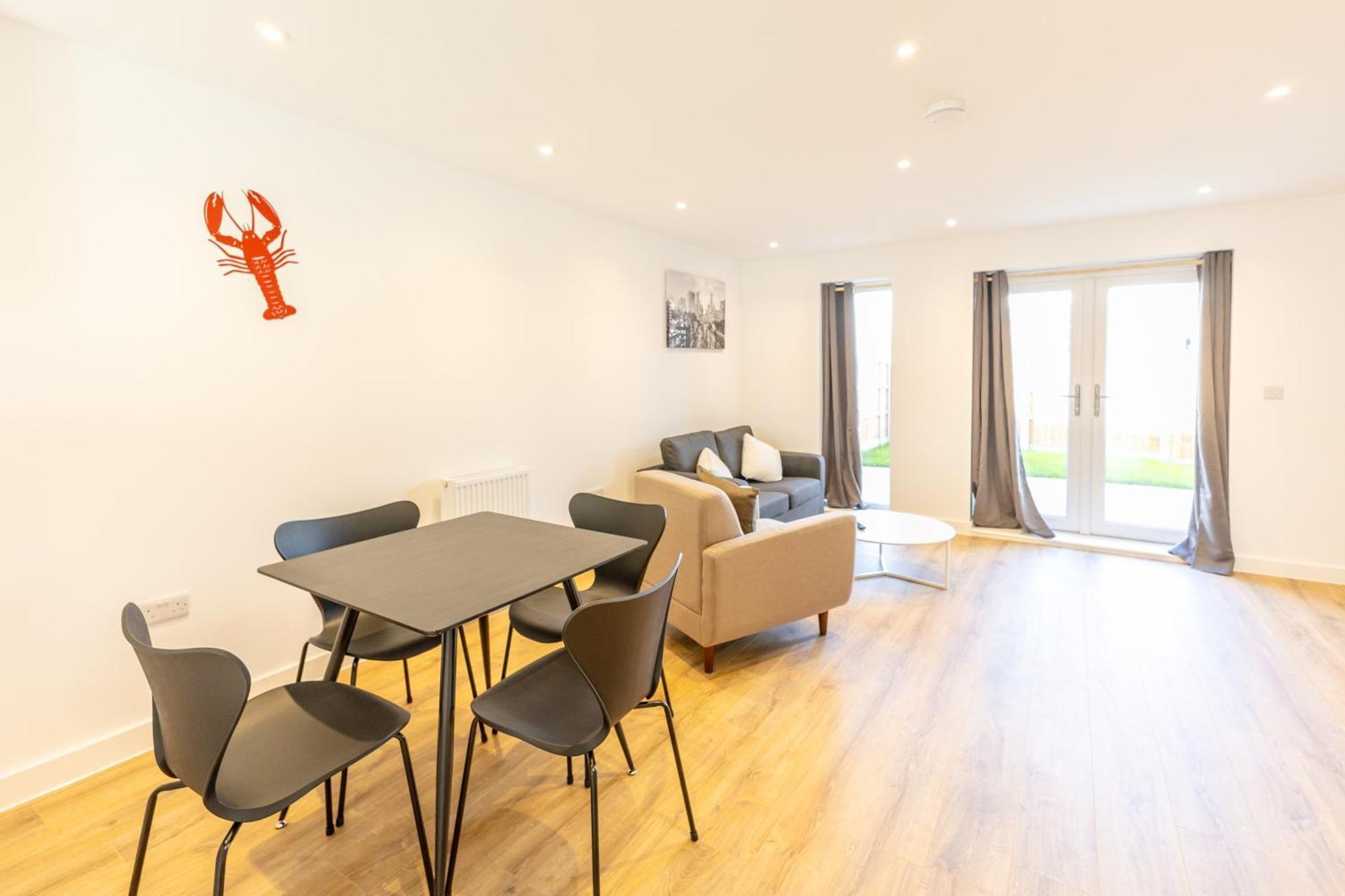 Stunning Modern 3 Bedroom Townhouse - Perfect Getaway Manchester Dış mekan fotoğraf